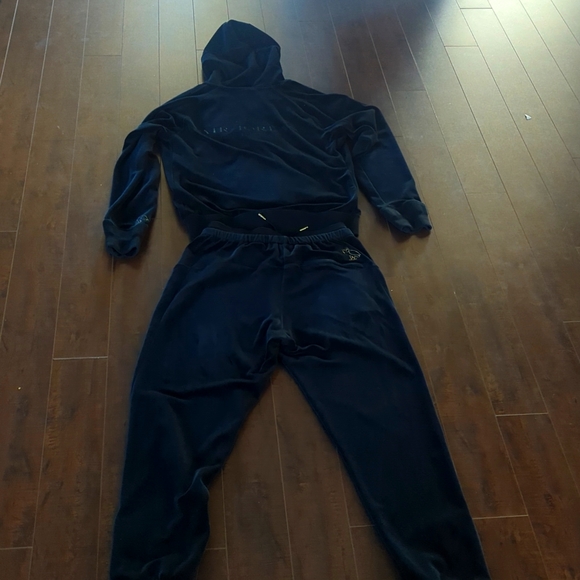 Jordan x ovo full tracksuit - Picture 9 of 10